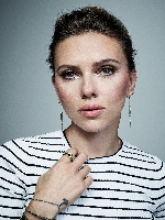 http://fansdestars.free.fr/tn_scarlettjohansson149.jpg